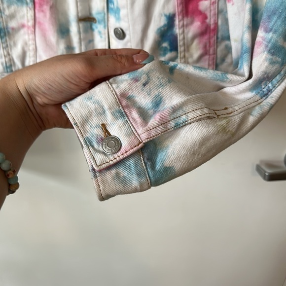 WILD FABLE | Pink and Blue Jean Jacket with Full-Length Sleeves - Picture 6 of 9